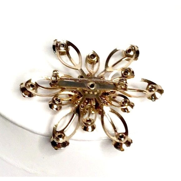 Vintage Aurora Borealis Starburst Brooch - Matte Gold Finish - 25 AB stones - Picture 4 of 8